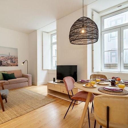 Modern 1Bdr In Downtown Lisbon By Lovelystay Extérieur photo
