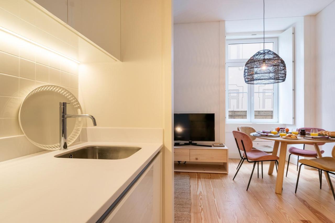 Modern 1Bdr In Downtown Lisbon By Lovelystay Extérieur photo