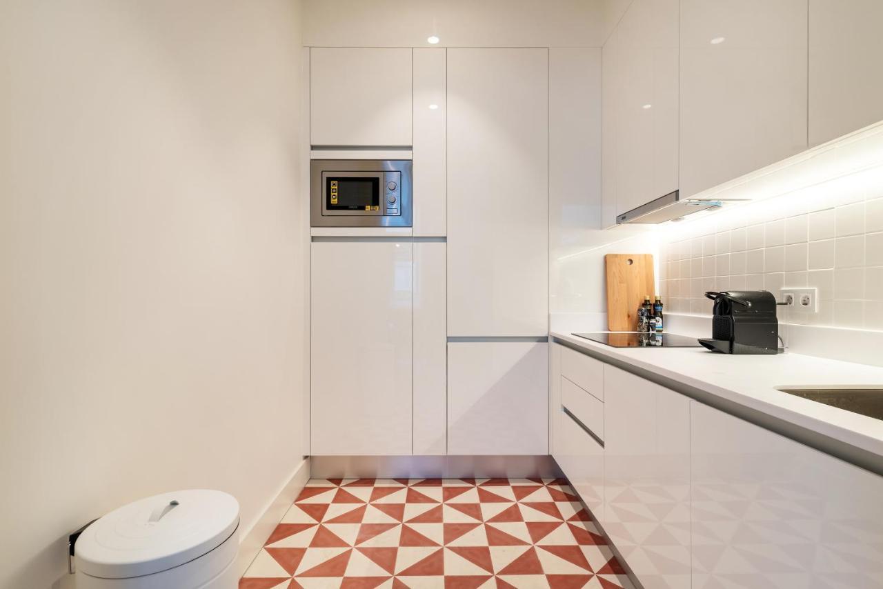 Modern 1Bdr In Downtown Lisbon By Lovelystay Extérieur photo
