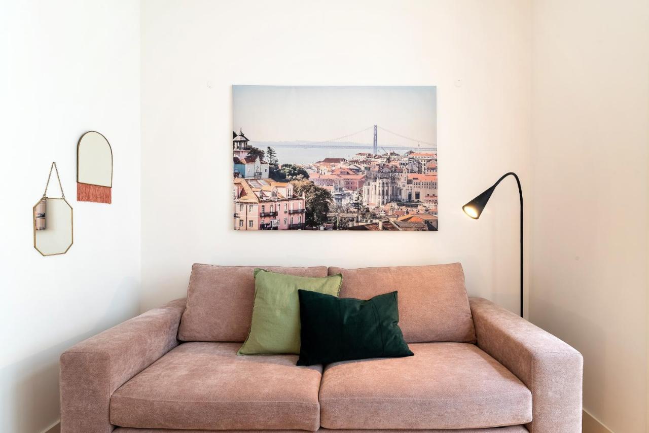 Modern 1Bdr In Downtown Lisbon By Lovelystay Extérieur photo