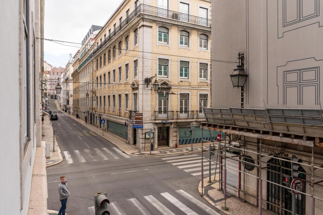 Modern 1Bdr In Downtown Lisbon By Lovelystay Extérieur photo